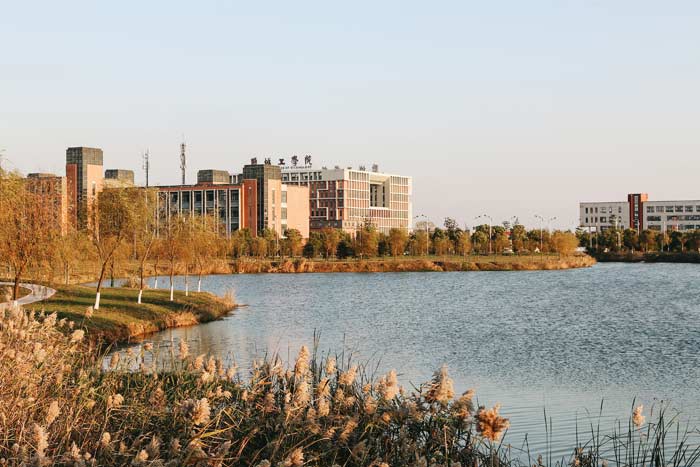 希望大道校区(南校区)-盐城工学院 - yancheng institute of
